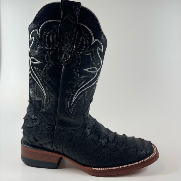Bota clon pitón negro mate main image 4